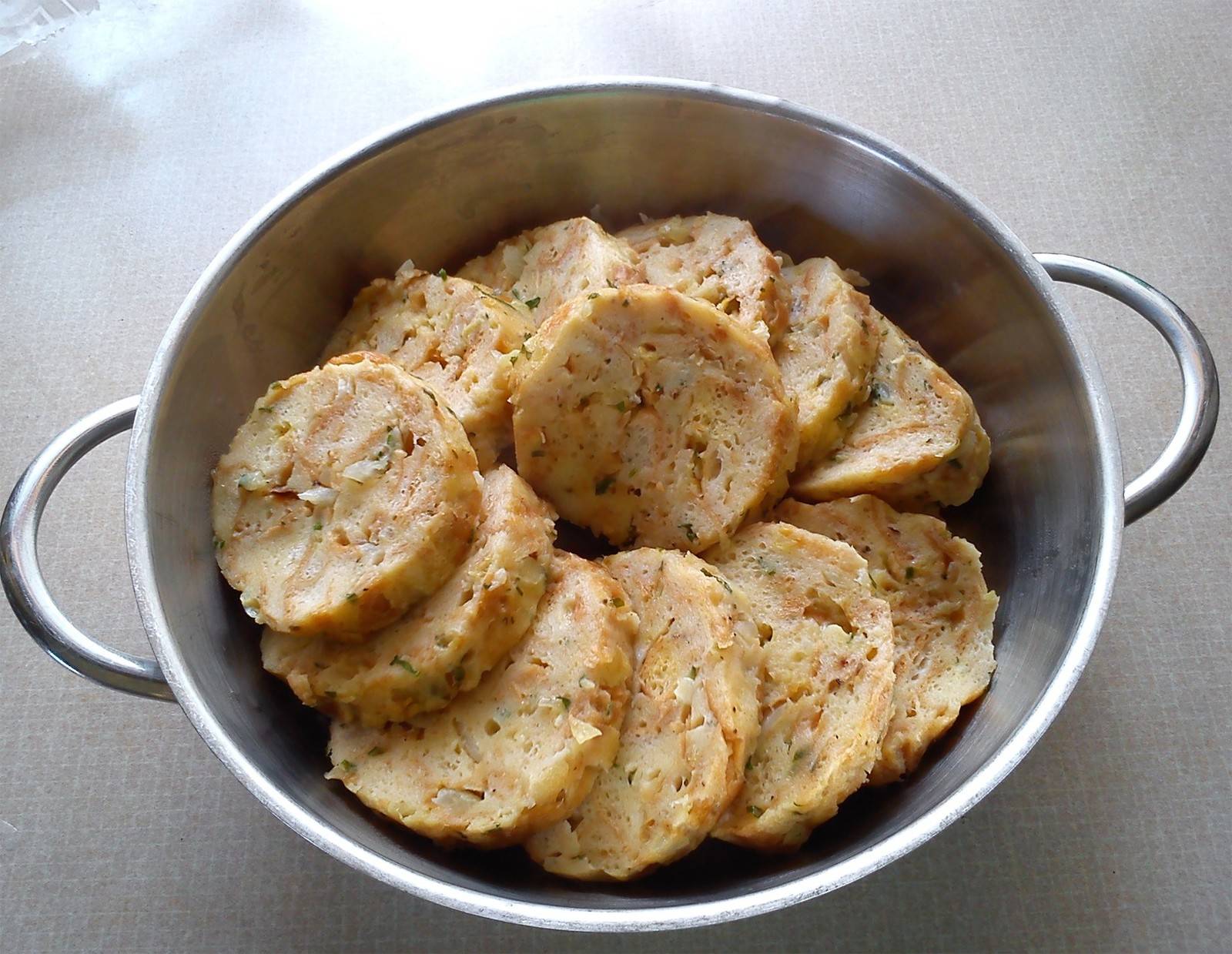 Serviettenknödel Rezept - ichkoche.de Serviettenknödel Rezept - ichkoche.de