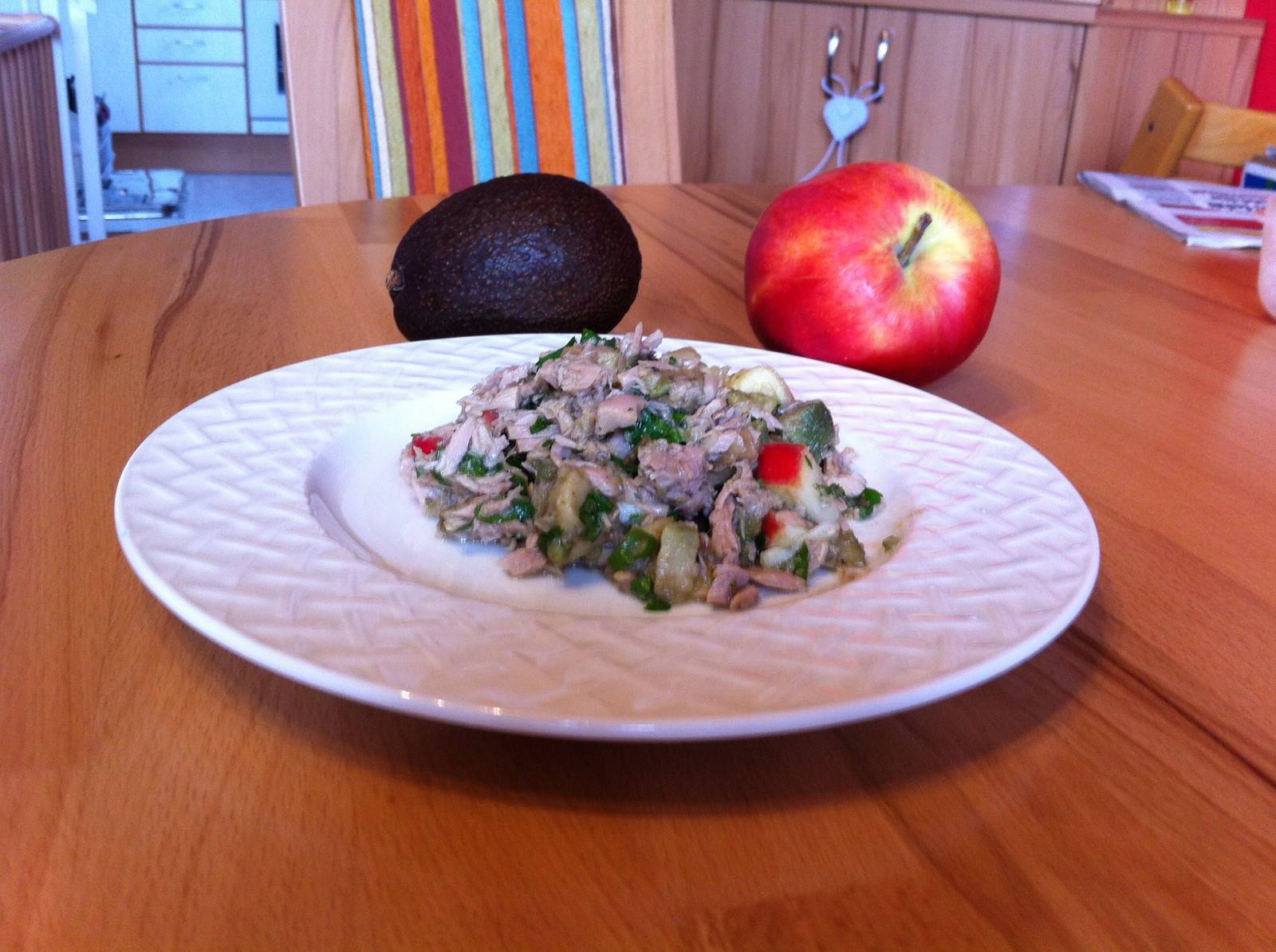 Thunfisch-Avocado-Apfel-Salat Rezept - ichkoche.de Thunfisch-Avocado-Apfel-Salat Rezept - ichkoche.de