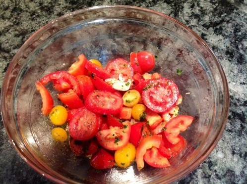 Tomatensalat mit Oliven Rezept - ichkoche.ch