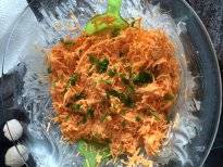 Gurkensalat mit Sauerrahm Rezept - ichkoche.at Gurkensalat mit Sauerrahm Rezept - ichkoche.at