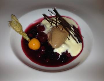 Mousse au Chocolate mit Kirschkompott Mousse au Chocolate mit Kirschkompott