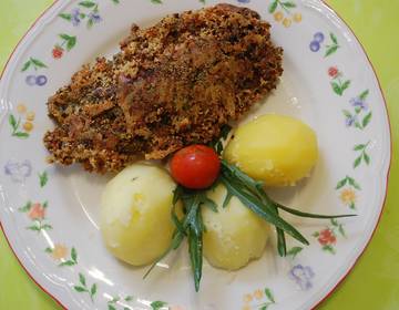 Leber in Kürbiskern-Käsepanier Leber in Kürbiskern-Käsepanier