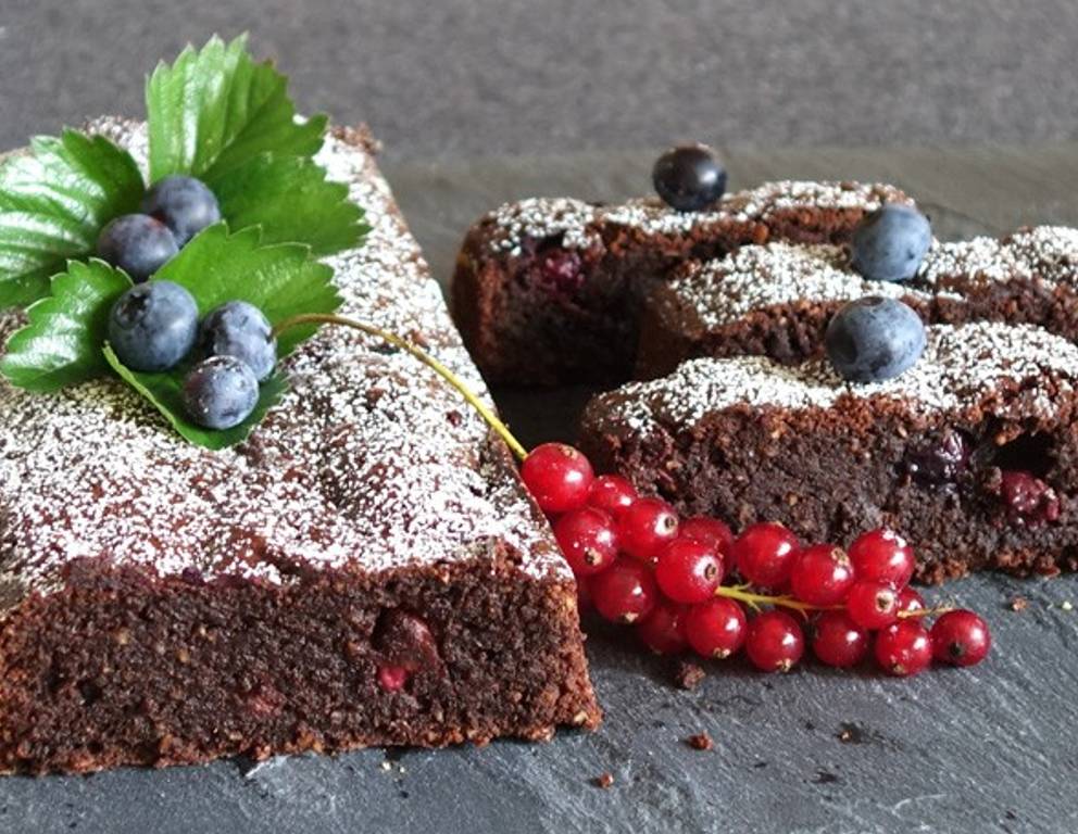 Dunkle Schoko-Beerenschnitte Dunkle Schoko-Beerenschnitte