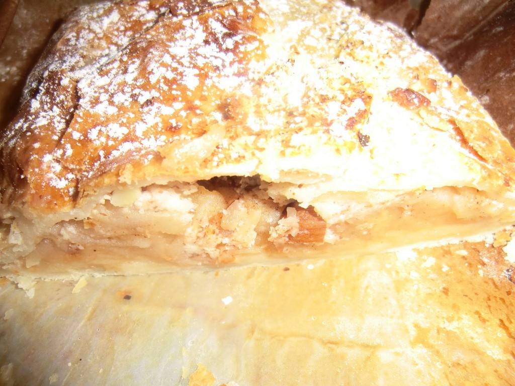 Schneller Apfel-Marzipan-Strudel