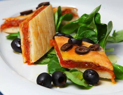 Fladen mit Anchovis