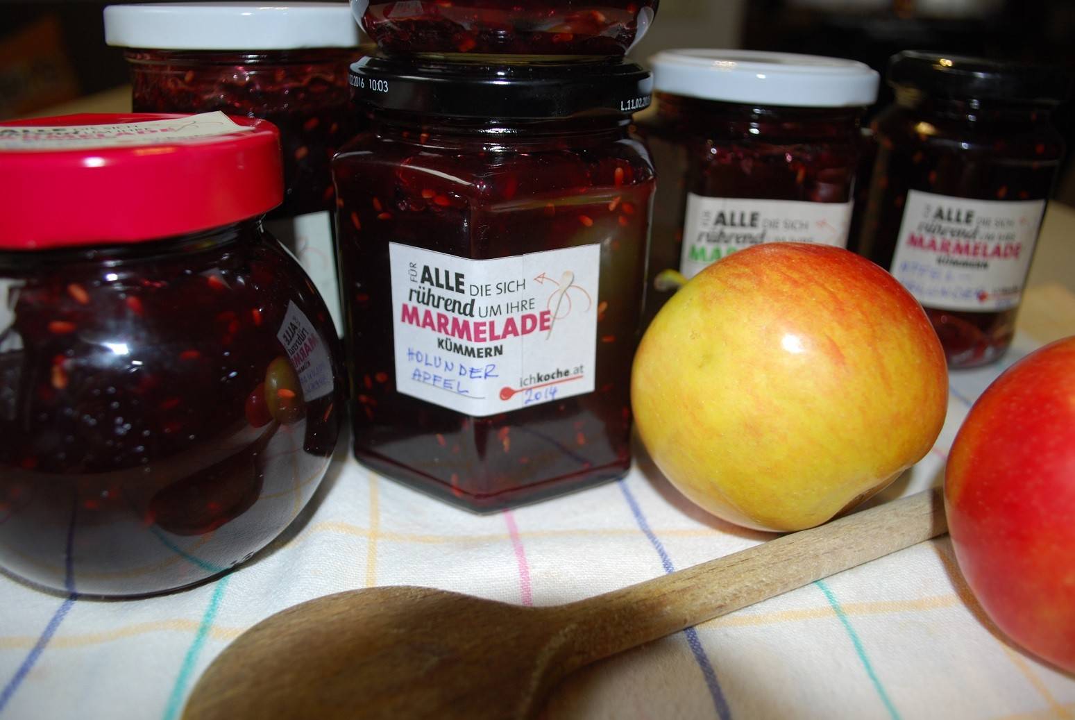 Apfel-Holunder-Marmelade Rezept - ichkoche.at