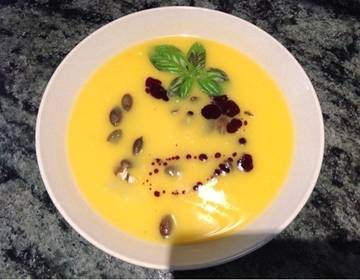 Kürbis-Kohlrabi-Suppe Kürbis-Kohlrabi-Suppe