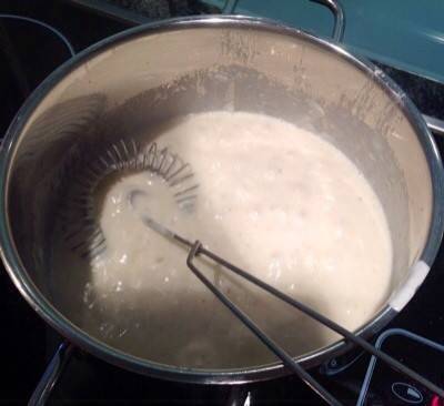 Klassische Béchamelsauce – Basisrezept - ichkoche.ch Klassische Béchamelsauce – Basisrezept - ichkoche.ch