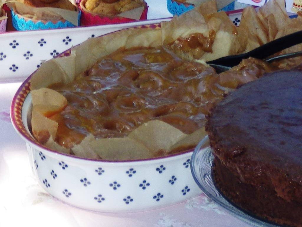 Mini-Zimtschnecken mit Karamellsauce