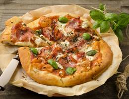 Pizza Mediterraneo Pizza Mediterraneo