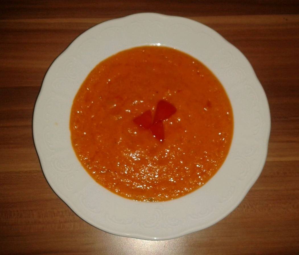 Tomaten-Paprika-Schaumsuppe
