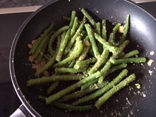 Fisolen mit Bröseln auf Wiener Art Rezept - ichkoche.at Fisolen mit Bröseln auf Wiener Art Rezept - ichkoche.at