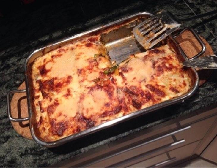 Vollkornlasagne mit Gemüse und Fleisch