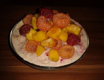 Haferflocken mit Obst Haferflocken mit Obst