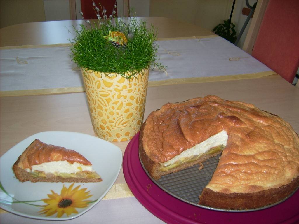 Apfelkuchen mit Dinkel und Baiserhaube