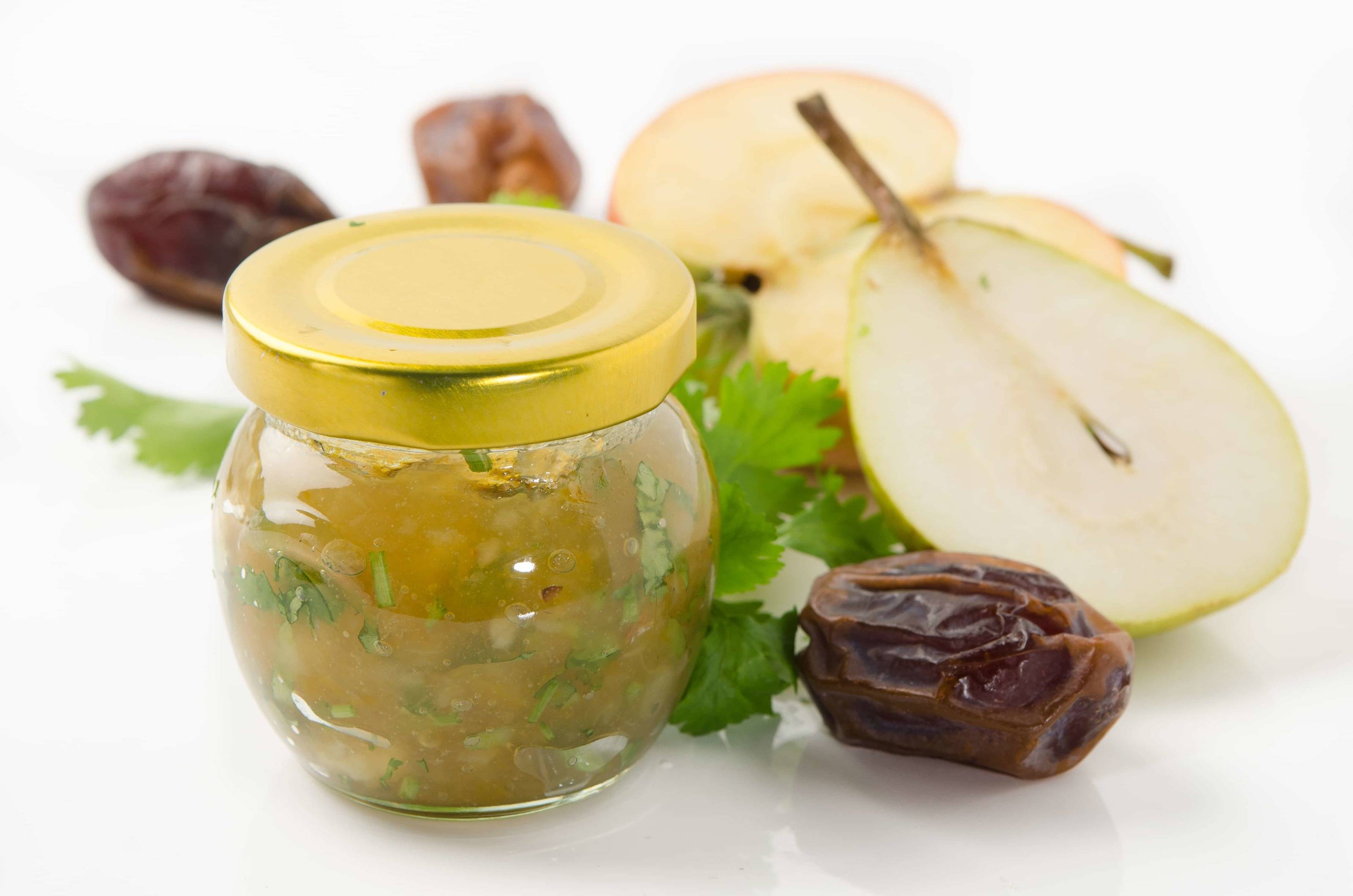 Marmelade aus Birnen Datteln und Koriander