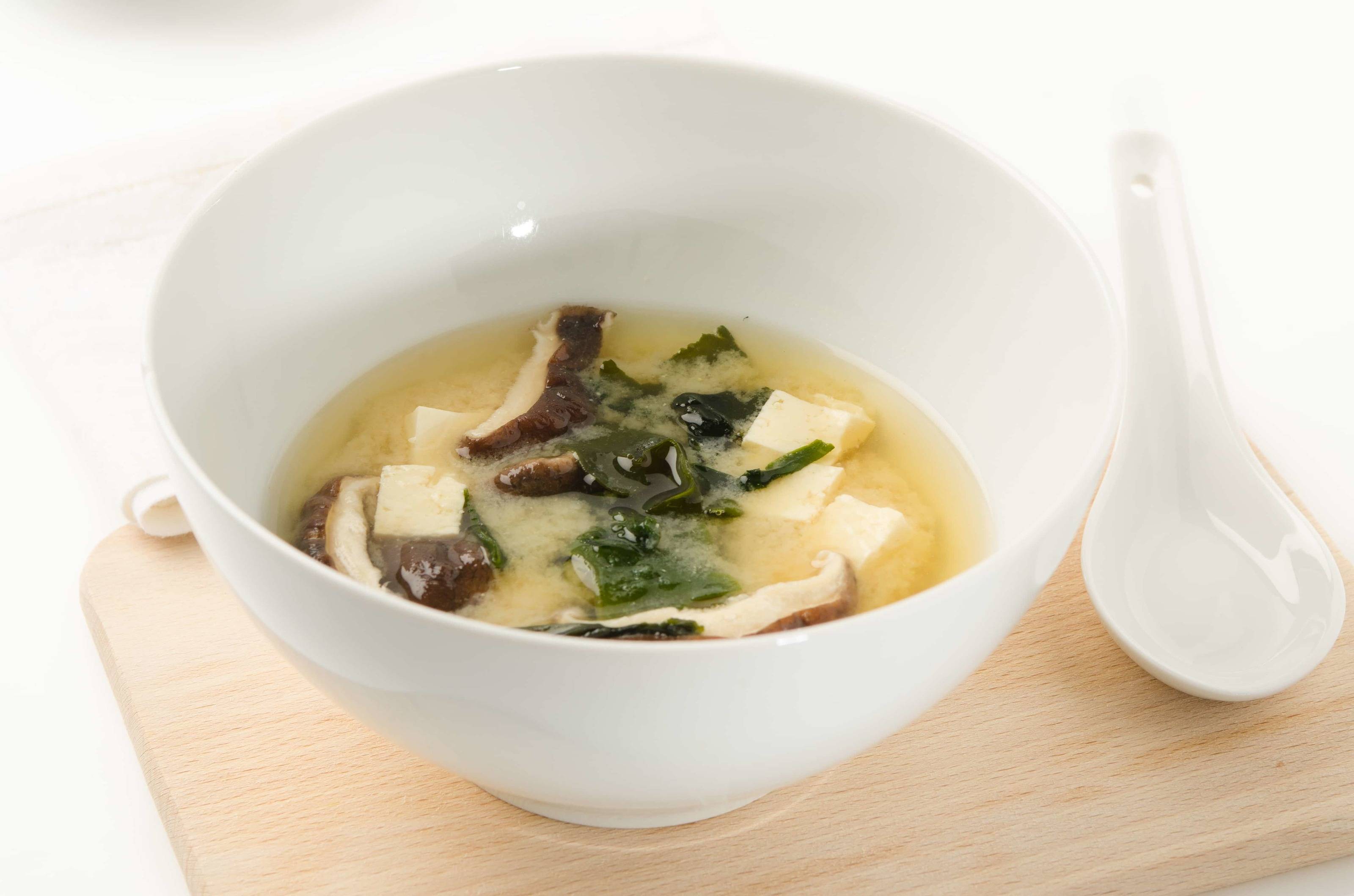 Miso-Suppe mit Shiitake-Pilzen