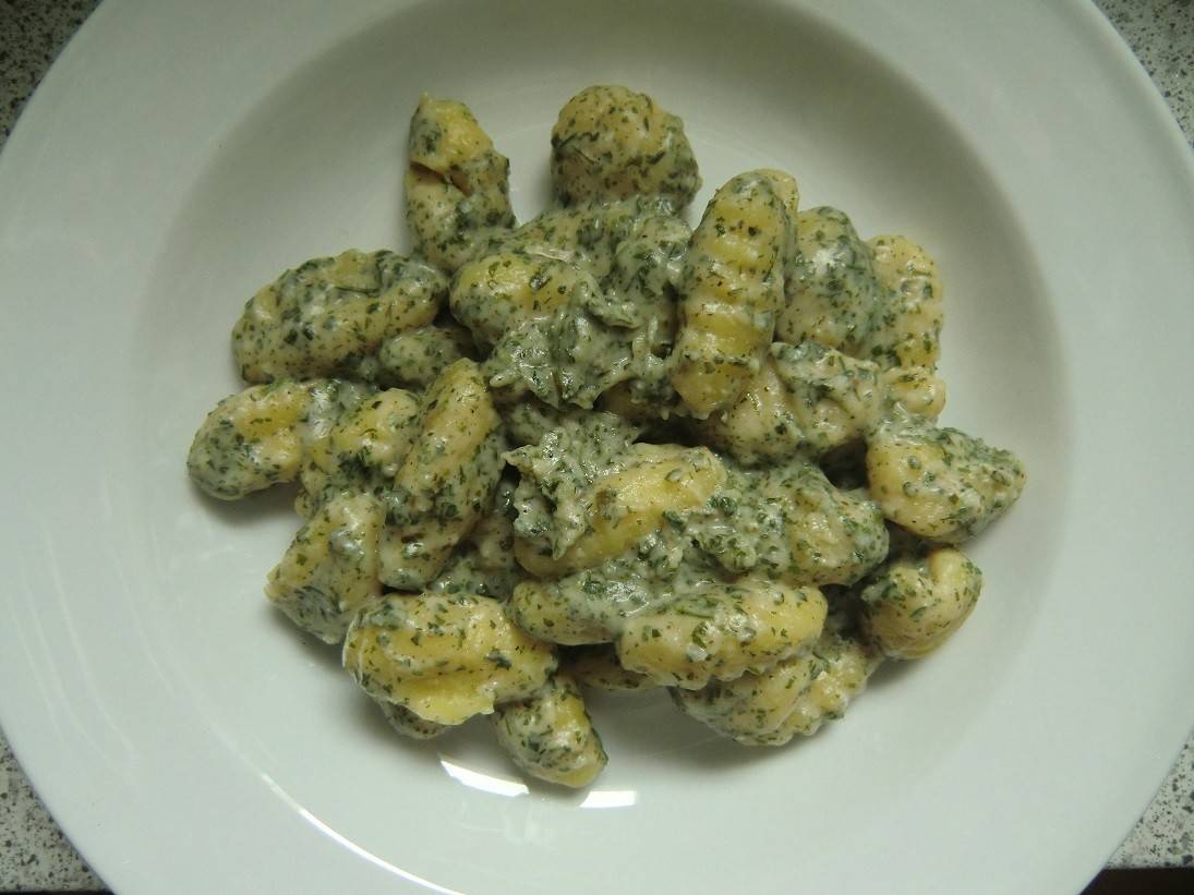 Gnocchi mit Kräutersauce Rezept - ichkoche.ch Gnocchi mit Kräutersauce Rezept - ichkoche.ch