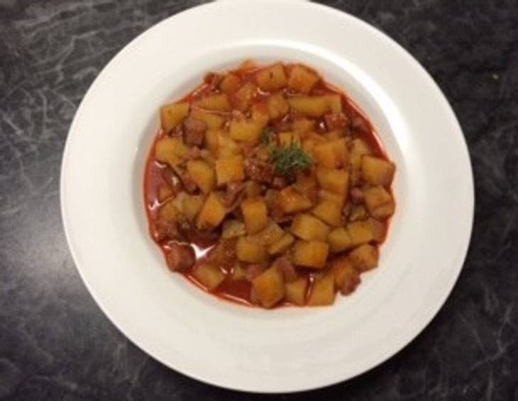 Erdäpfelgulasch Erdäpfelgulasch