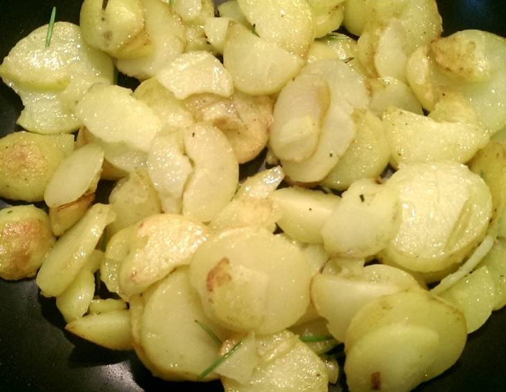 Bratkartoffel mit Rosmarin und Meersalz