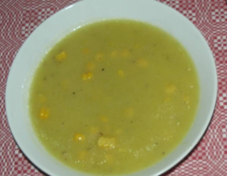 Lauch-Erdäpfelsuppe Lauch-Erdäpfelsuppe
