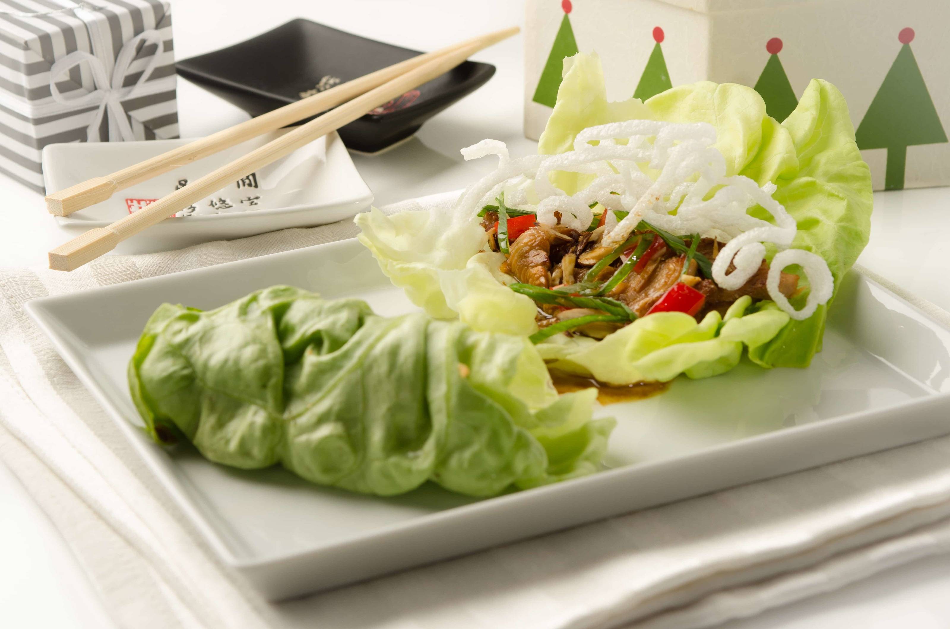 Asiatische Truthahn-Salatrollen