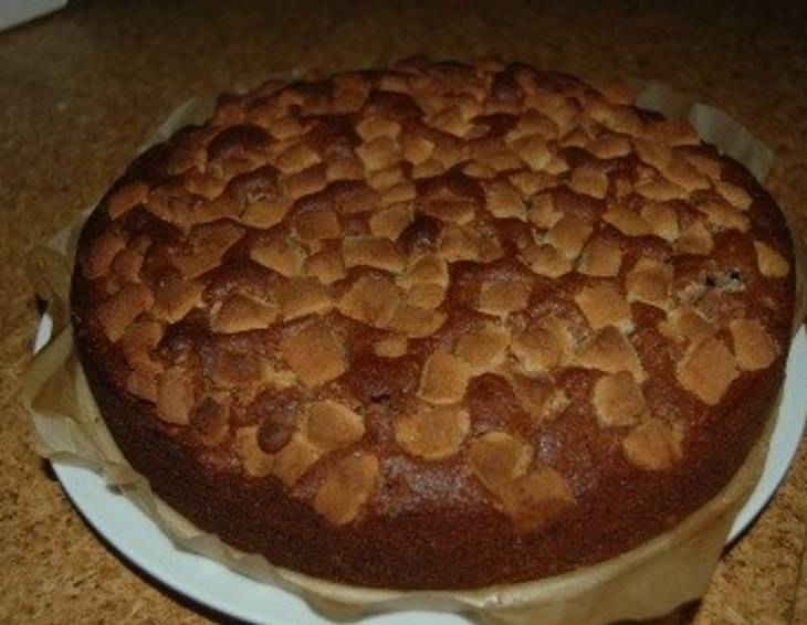 Marzipan-Kirsch-Torte