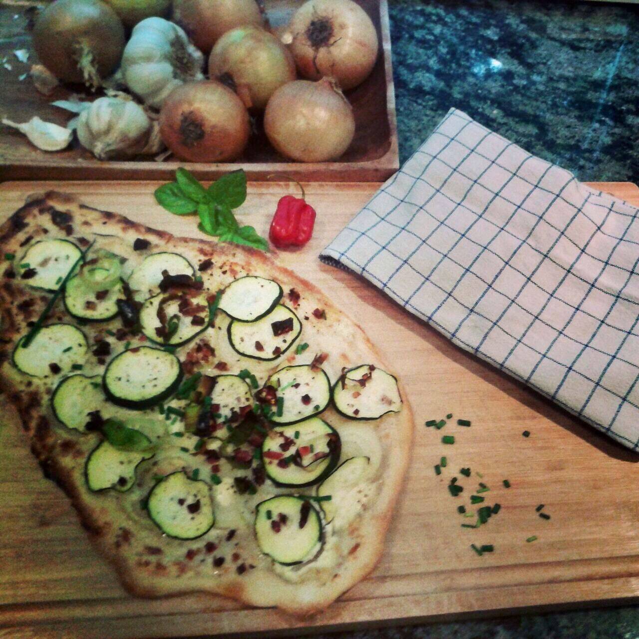 Zucchini-Flammkuchen