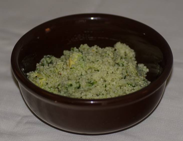 Couscous mit Avocado und Limette