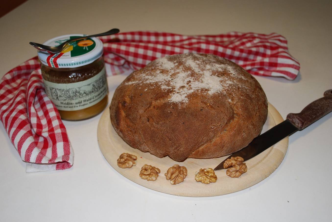 Gewürzbrot mit Honig und Muskat Rezept - ichkoche.de Gewürzbrot mit Honig und Muskat Rezept - ichkoche.de