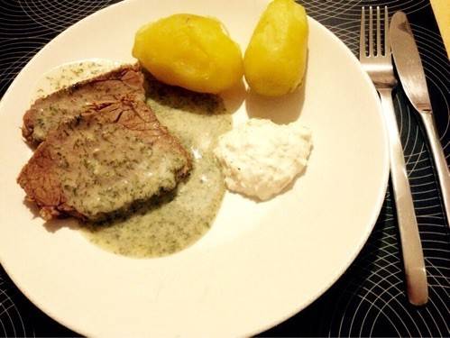 Tafelspitz mit Dillsauce und Kartoffeln Rezept - ichkoche.de Tafelspitz mit Dillsauce und Kartoffeln Rezept - ichkoche.de
