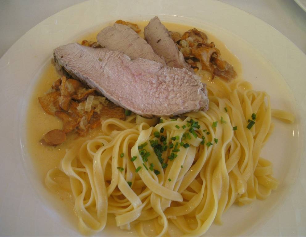 Geschmorter Kalbstafelspitz mit Eierschwammerl Geschmorter Kalbstafelspitz mit Eierschwammerl