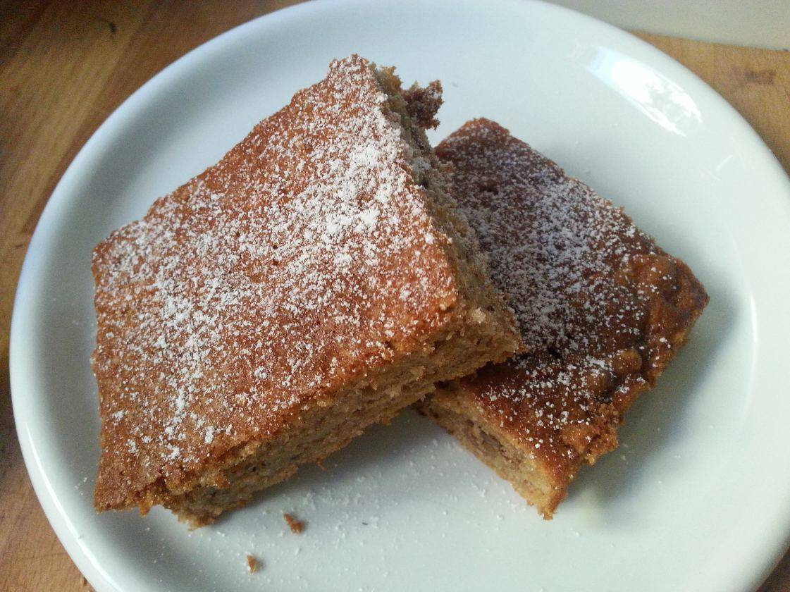 Herbstlicher Apfel-Nuss-Kuchen mit Zimt