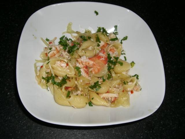 Muschelnudeln mit Krebsfleisch Rezept - ichkoche.de