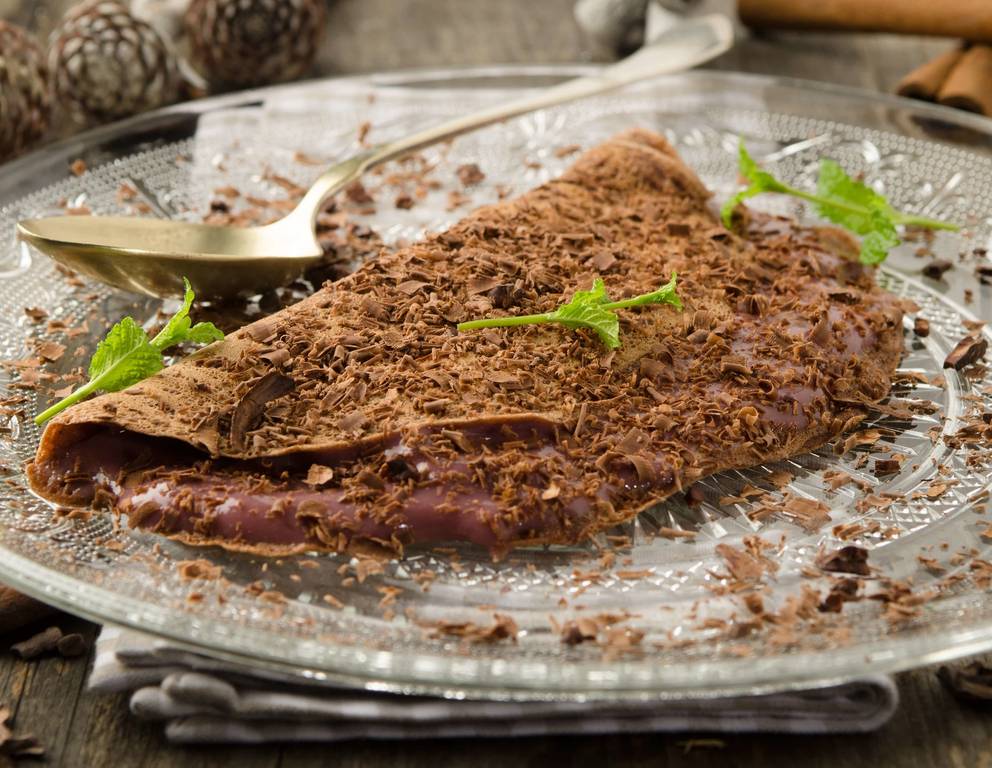 Kakao-Palatschinken mit Punschcreme Kakao-Palatschinken mit Punschcreme