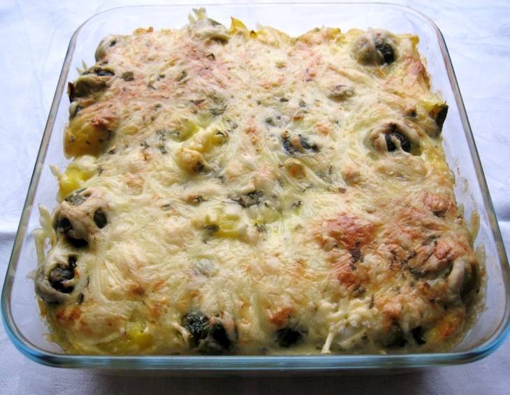 Auflauf mit Kohlsprossen und Kartoffeln Auflauf mit Kohlsprossen und Kartoffeln