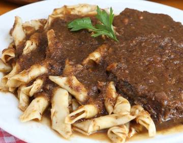 Pašticada (Rinder-Schmorbraten aus Dalmatien)