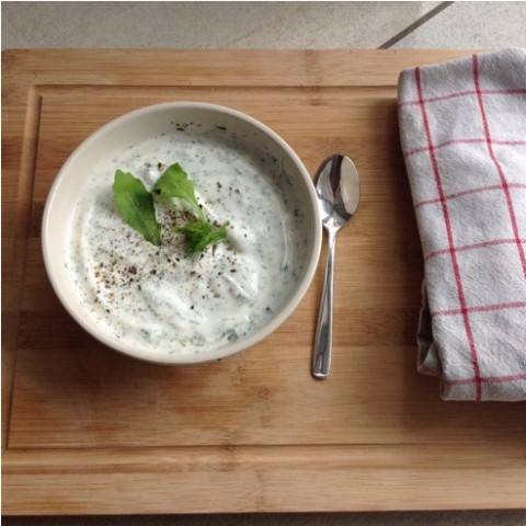 Joghurt-Kräuterdip Rezept - ichkoche.at Joghurt-Kräuterdip Rezept - ichkoche.at