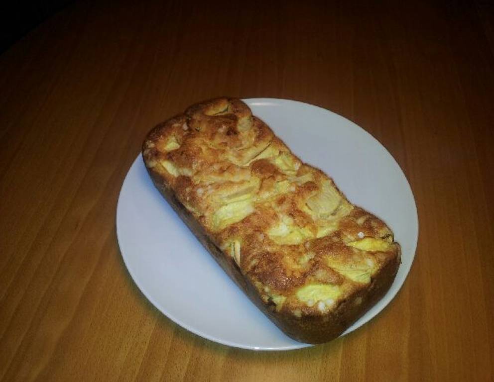 Apfelkuchen - schnell und saftig! Apfelkuchen - schnell und saftig!
