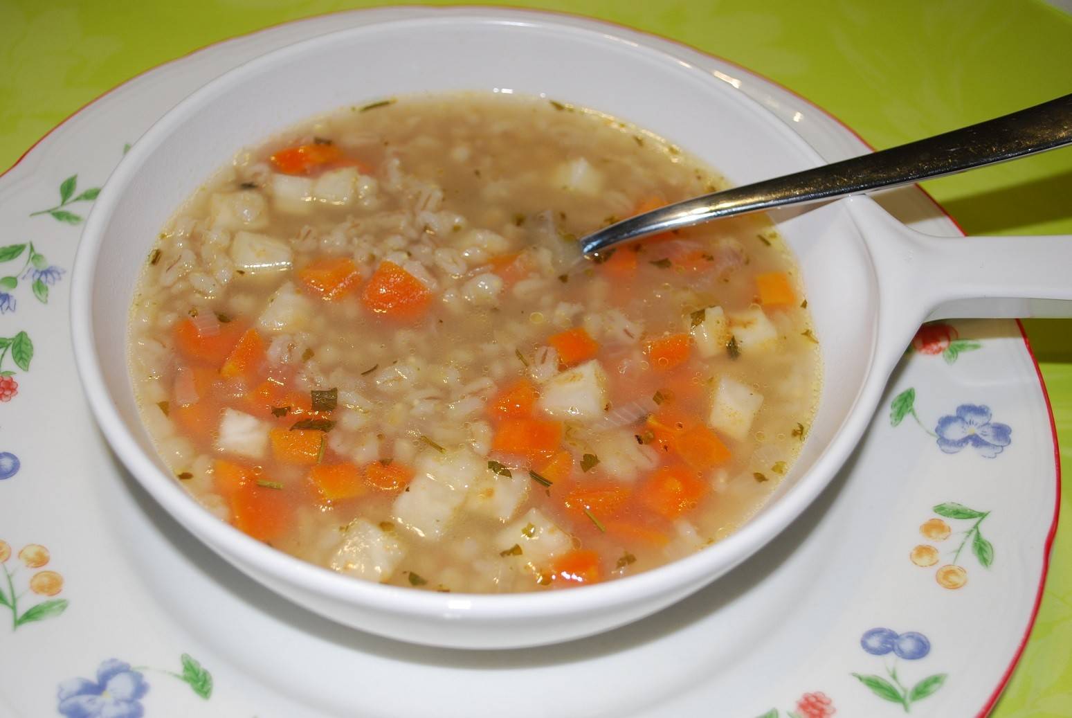 Steirische Rollgerstlsuppe