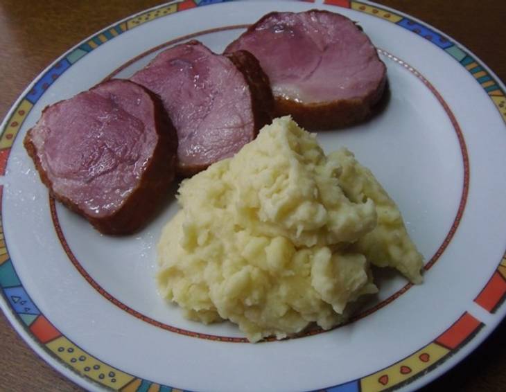 Geselchtes mit Erdäpfelpüree und Röstzwiebeln aus dem Druckkochtopf ...
