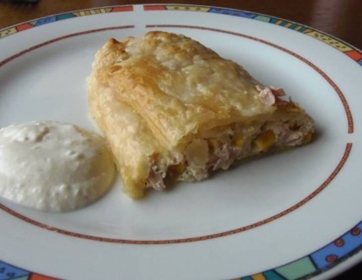 Schinken-Mais-Strudel