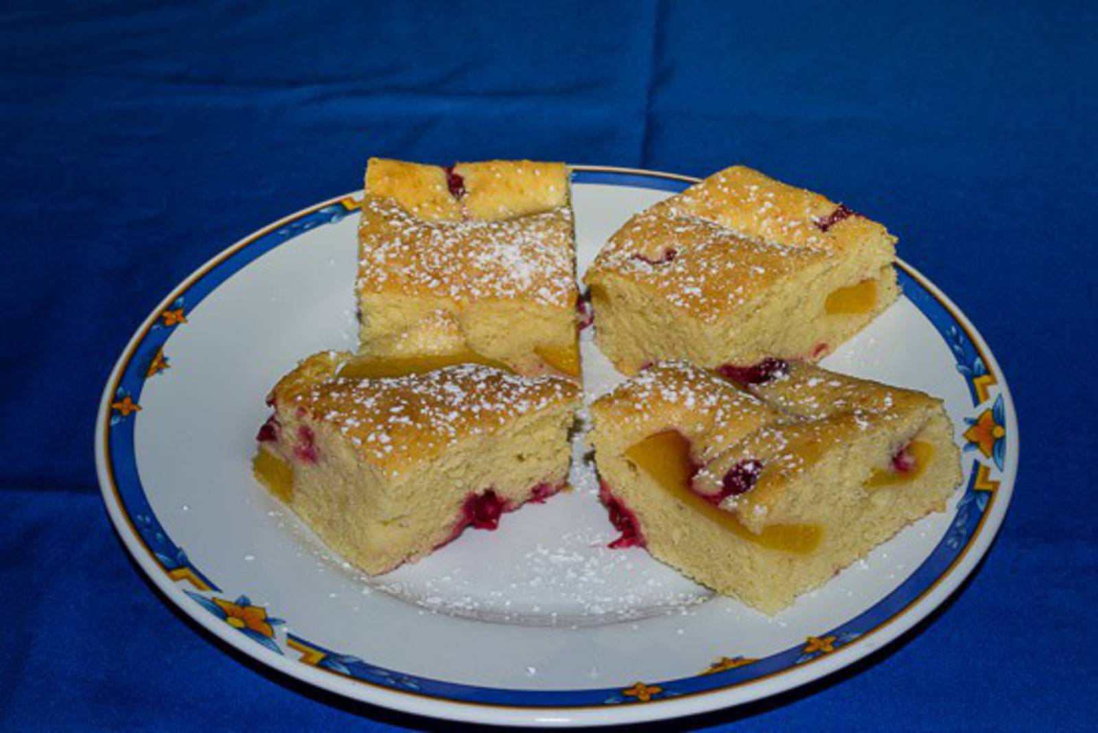 Pfirsich-Heidelbeerkuchen