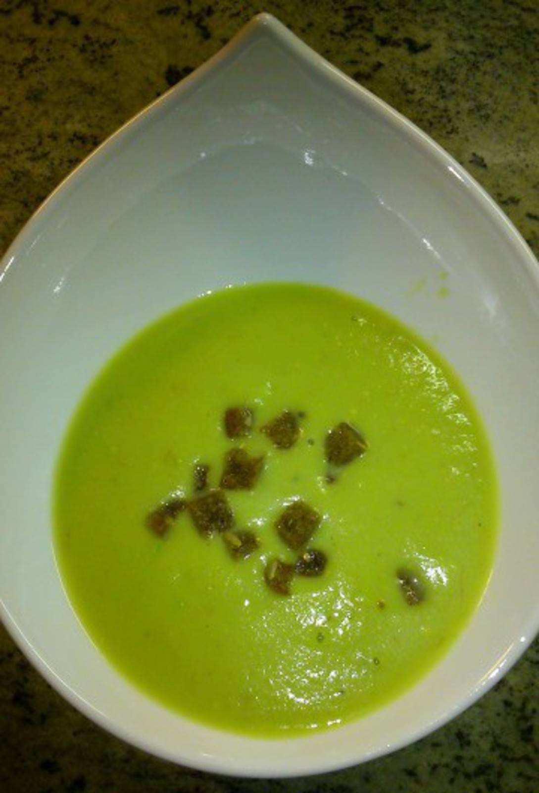 Avocadocremesuppe