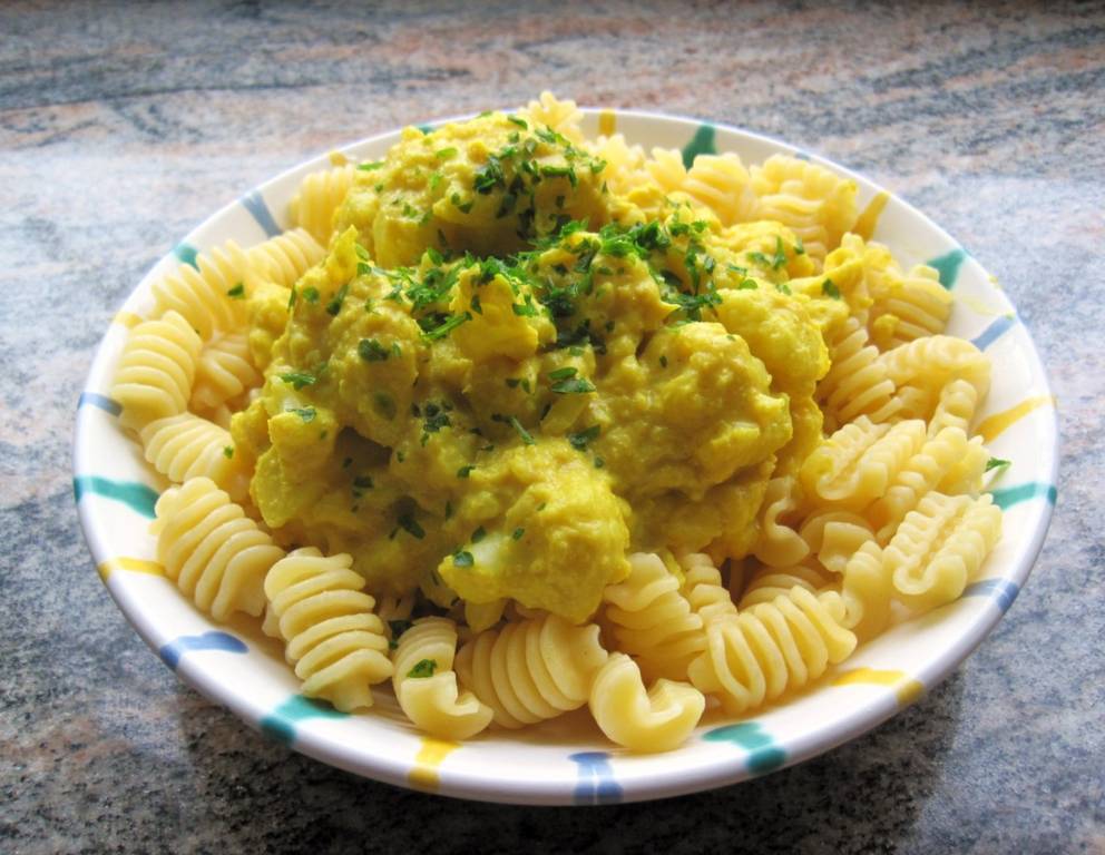 Karfiolcurry vegan aus dem Druckkochtopf Karfiolcurry vegan aus dem Druckkochtopf