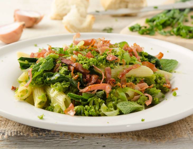 Penne mit Wirsinggemüse und Speck Penne mit Wirsinggemüse und Speck