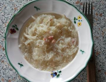 Warmer Krautsalat mit Speck Warmer Krautsalat mit Speck