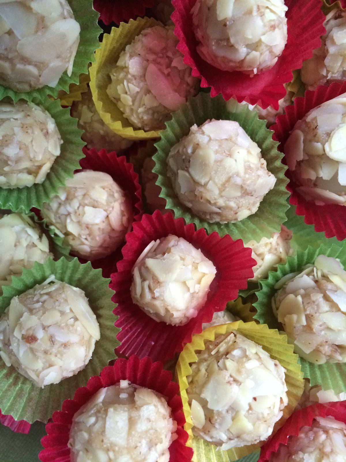 Amarettokugeln Rezept - ichkoche.de Amarettokugeln Rezept - ichkoche.de