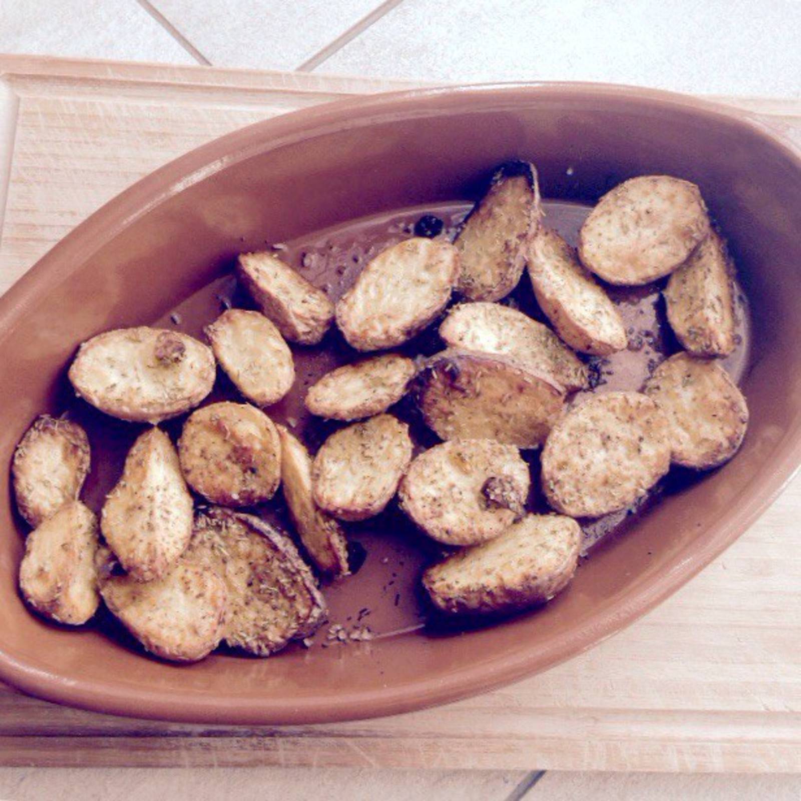 Mediterrane Ofenkartoffeln Rezept - ichkoche.de