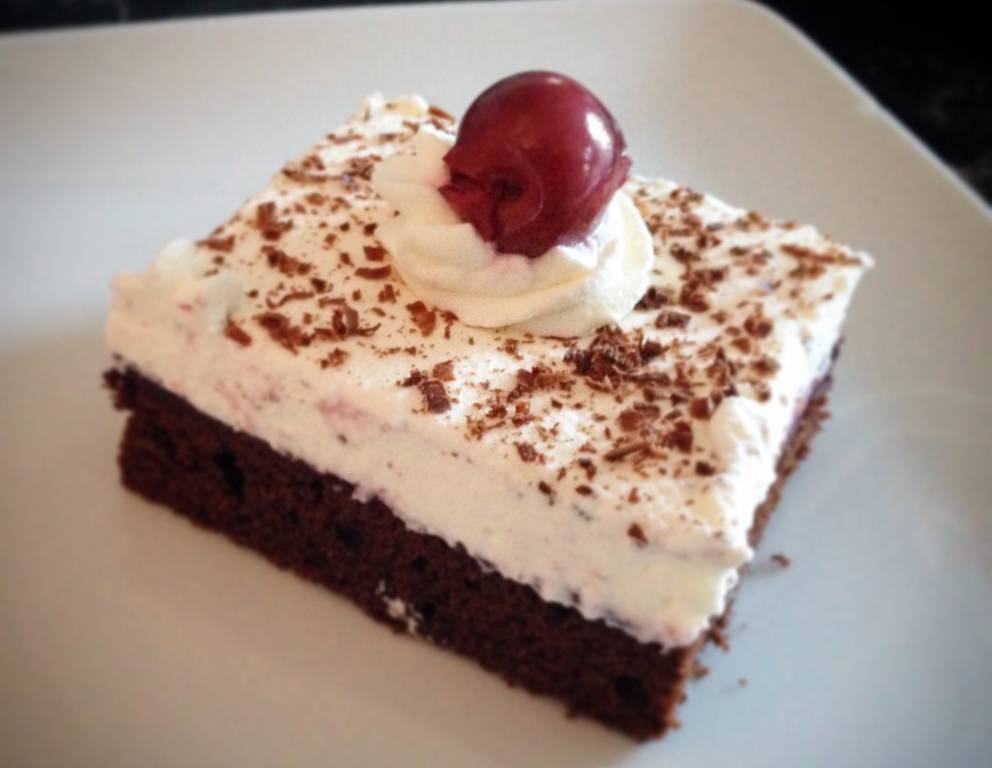 Schwarzwälderkirsch-Schnitten Schwarzwälderkirsch-Schnitten